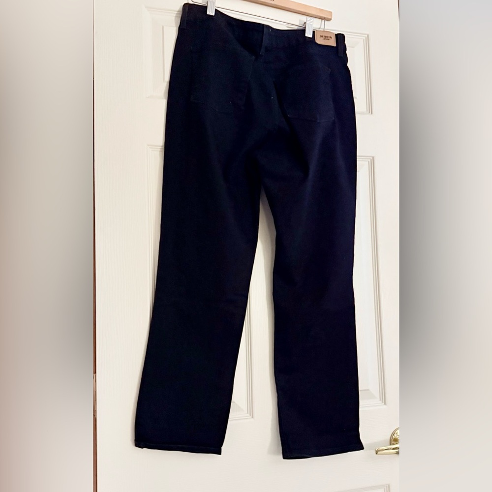 Denizen from Levi's Black Slim Pants